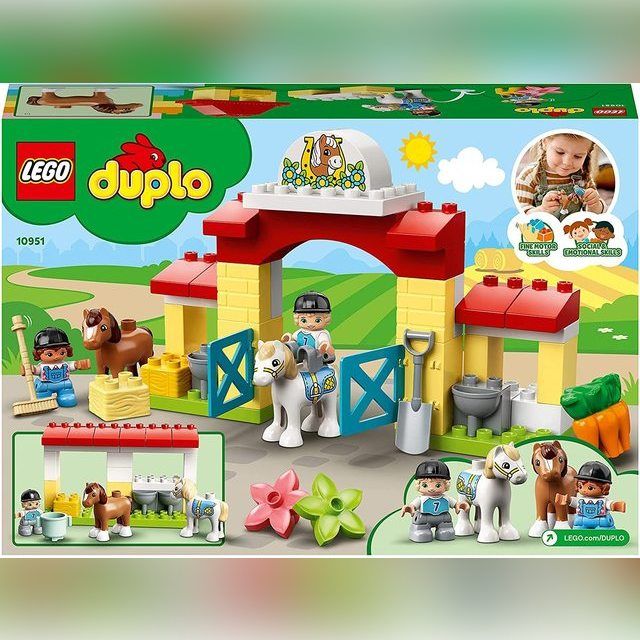 10951 LEGO® DUPLO Town Stable and pony care