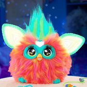 Furby Coral Interactive Toy (Vokiška versija)